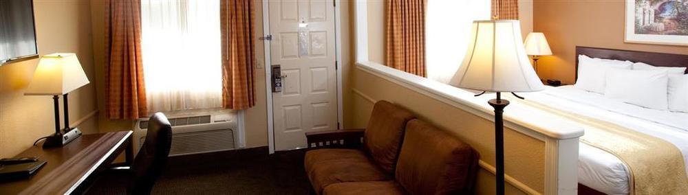 Red Lion Inn & Suites Cathedral City Palm Springs Kamer foto