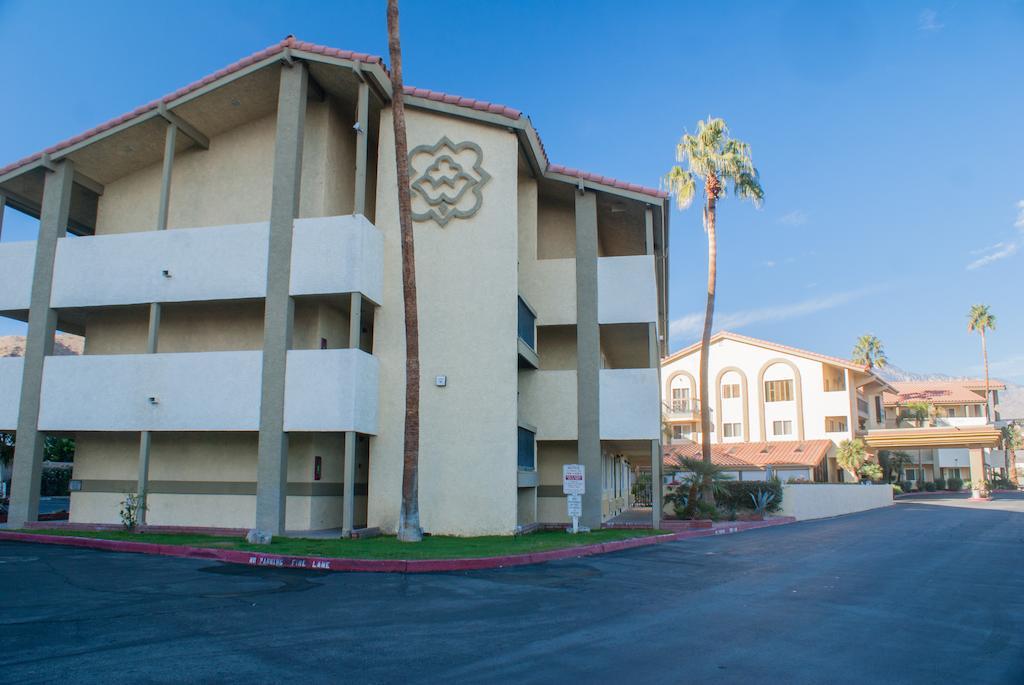 Red Lion Inn & Suites Cathedral City Palm Springs Buitenkant foto