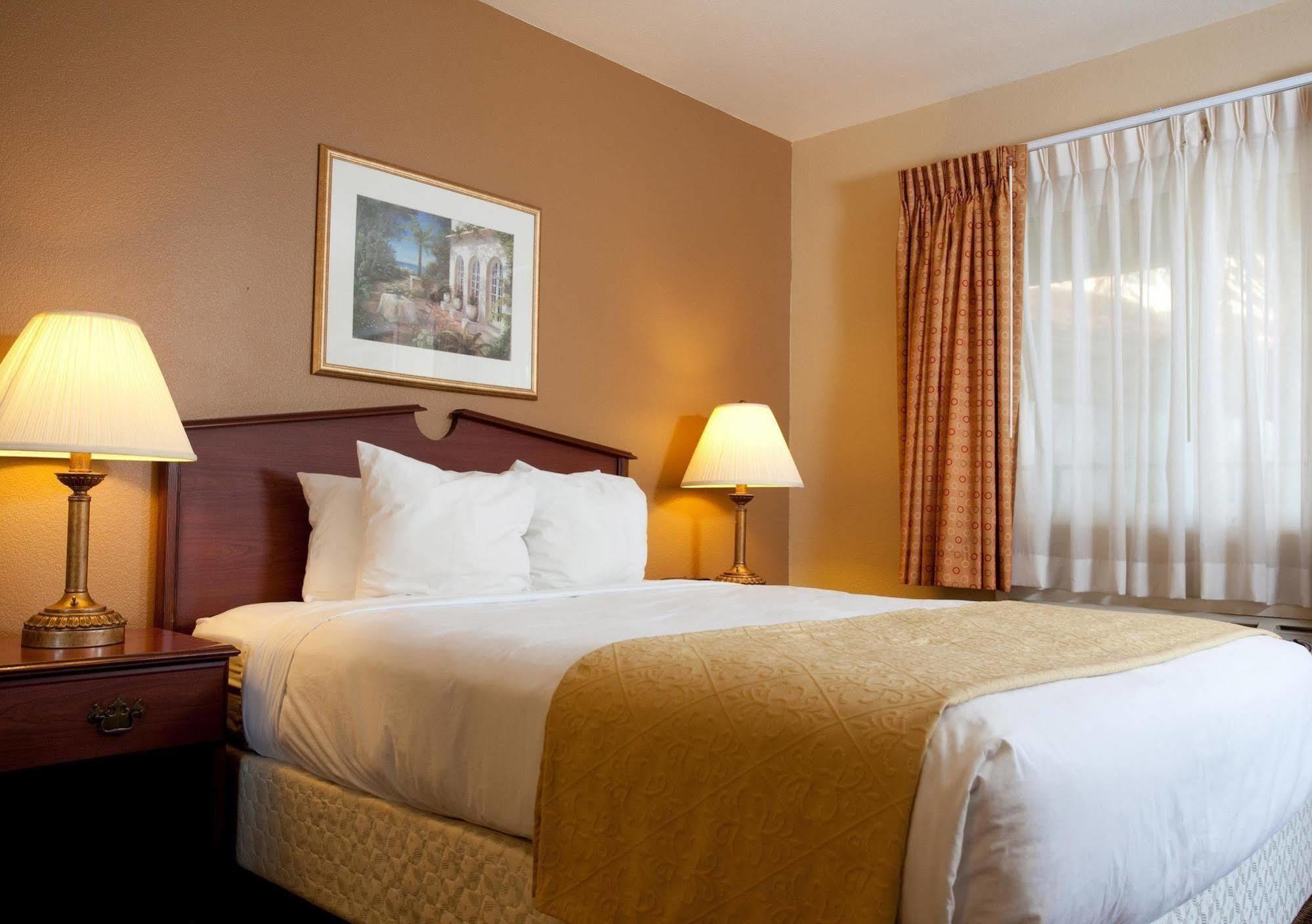Red Lion Inn & Suites Cathedral City Palm Springs Buitenkant foto