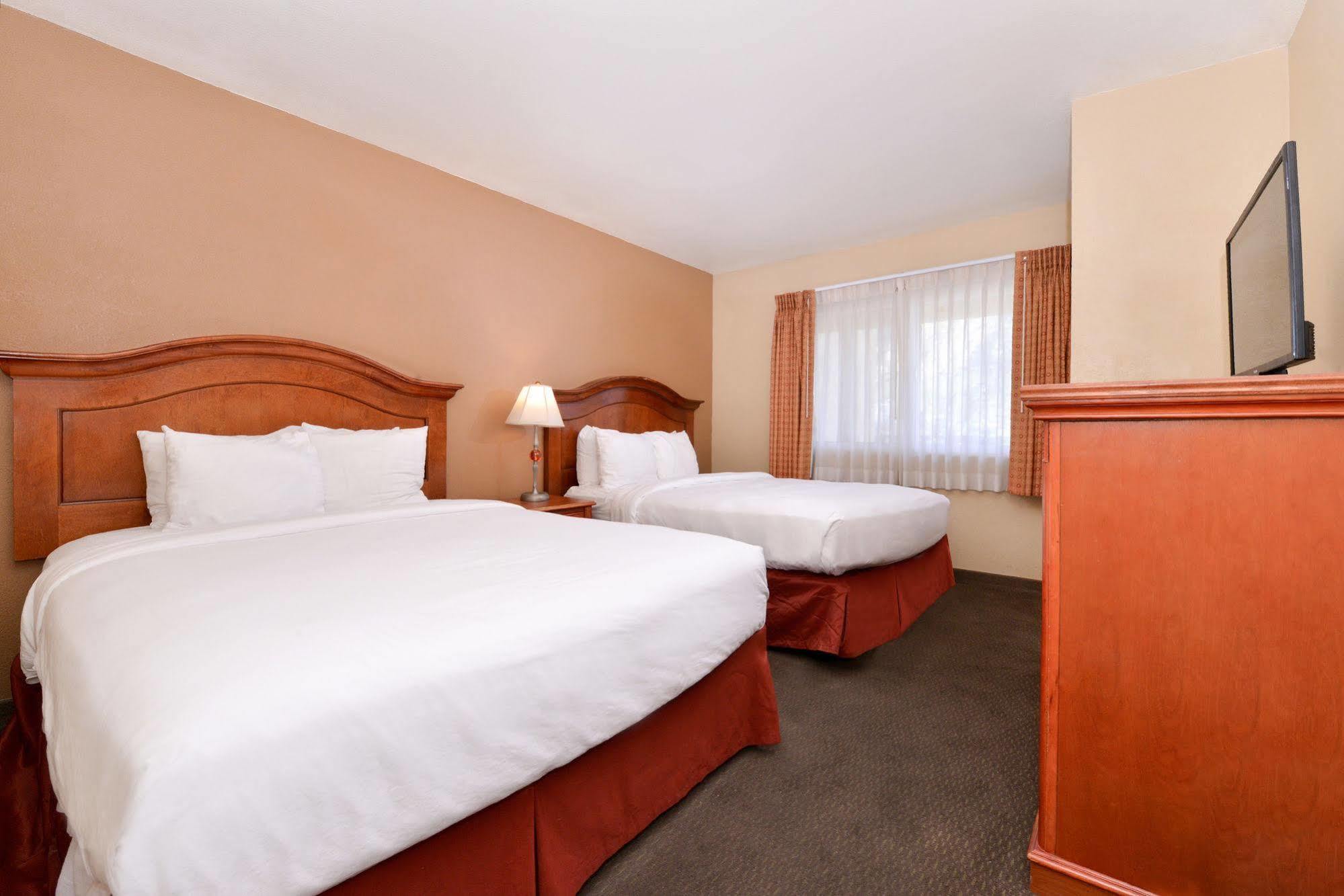 Red Lion Inn & Suites Cathedral City Palm Springs Buitenkant foto
