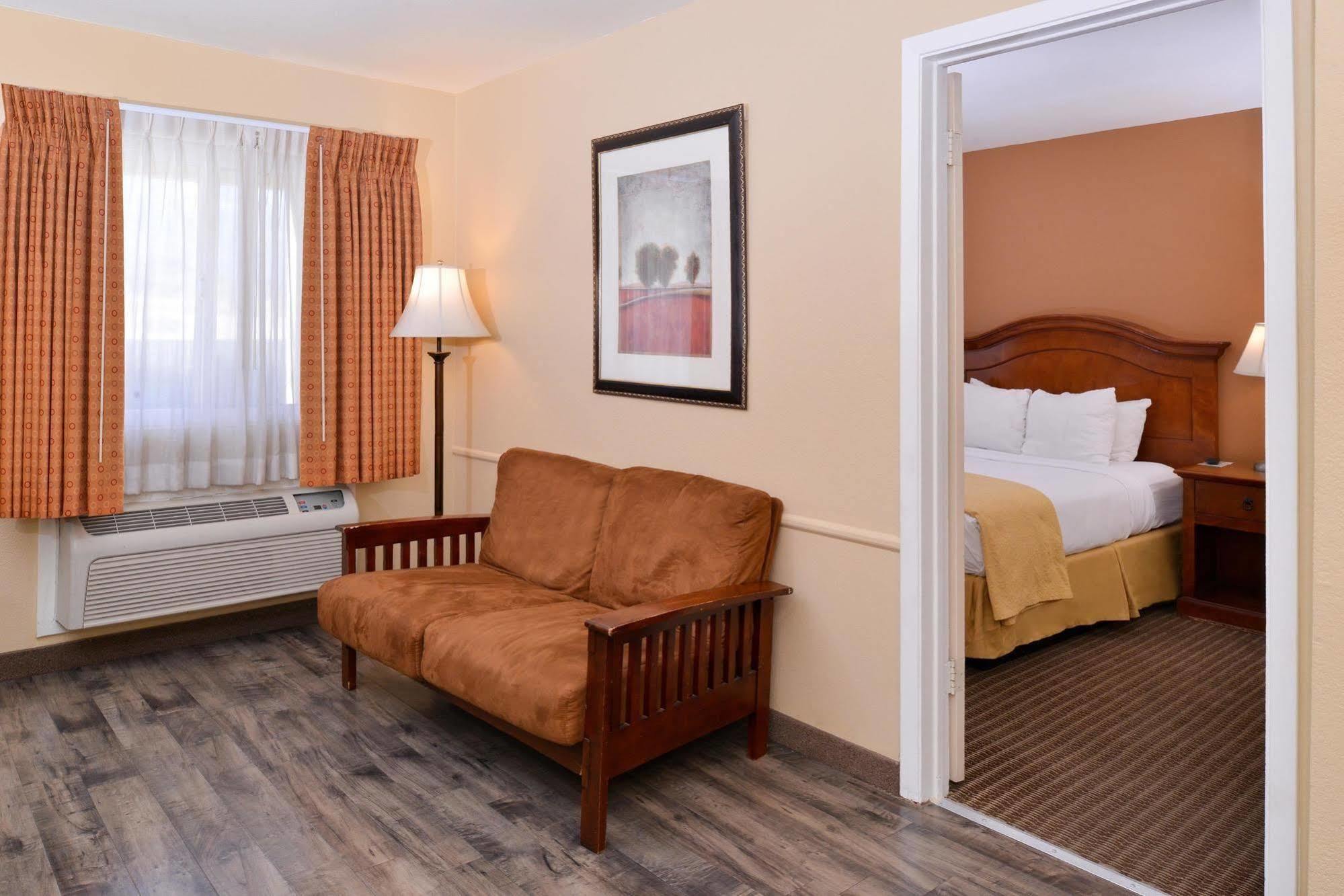 Red Lion Inn & Suites Cathedral City Palm Springs Buitenkant foto