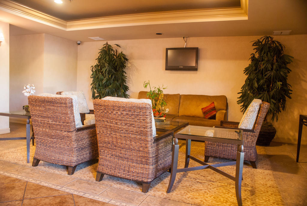 Red Lion Inn & Suites Cathedral City Palm Springs Buitenkant foto
